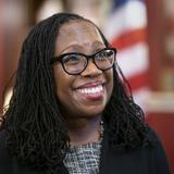 Ketanji Brown Jackson juramenta como la primera jueza negra en el Supremo federal