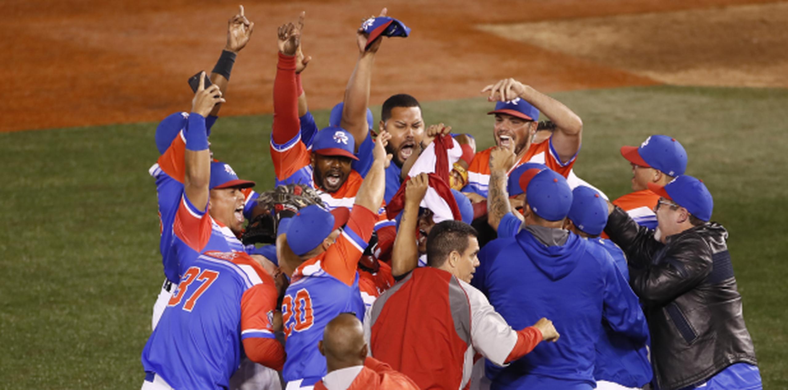 Los Criollos de Caguas y de Puerto Rico vencieron a los Águilas de la República Dominicana por 9-4 en el juego final de la Serie del Caribe. (AP)