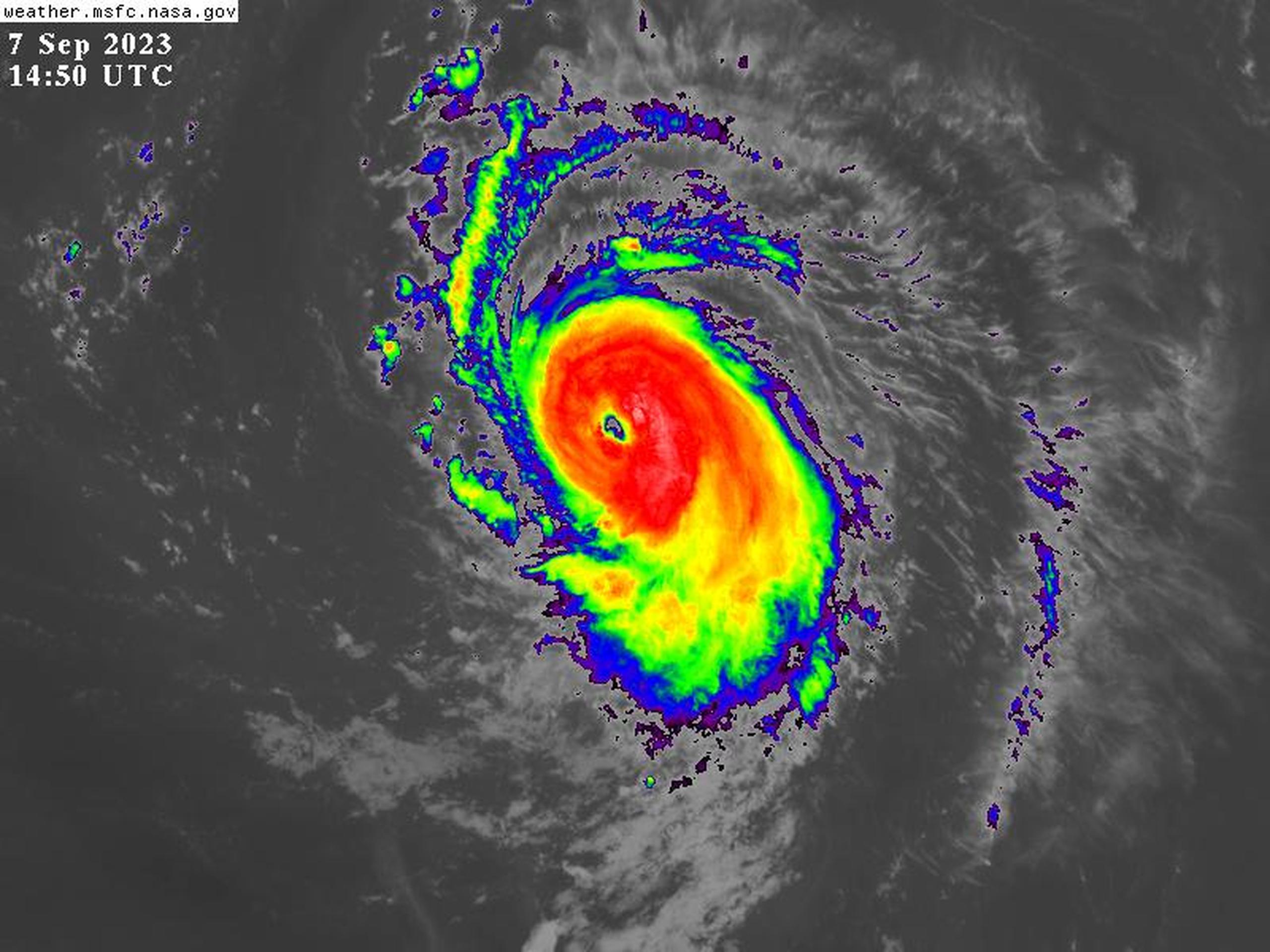 Lee se fortaleció a huracán categoría 2 en la mañana del jueves. (NOAA)