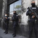 Arrestan joven en El Salvador por hacer “señas de pandillas” en un video de Instagram