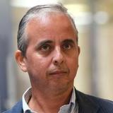 René Pérez le tira fuerte a su exmanejador en su testimonio en corte