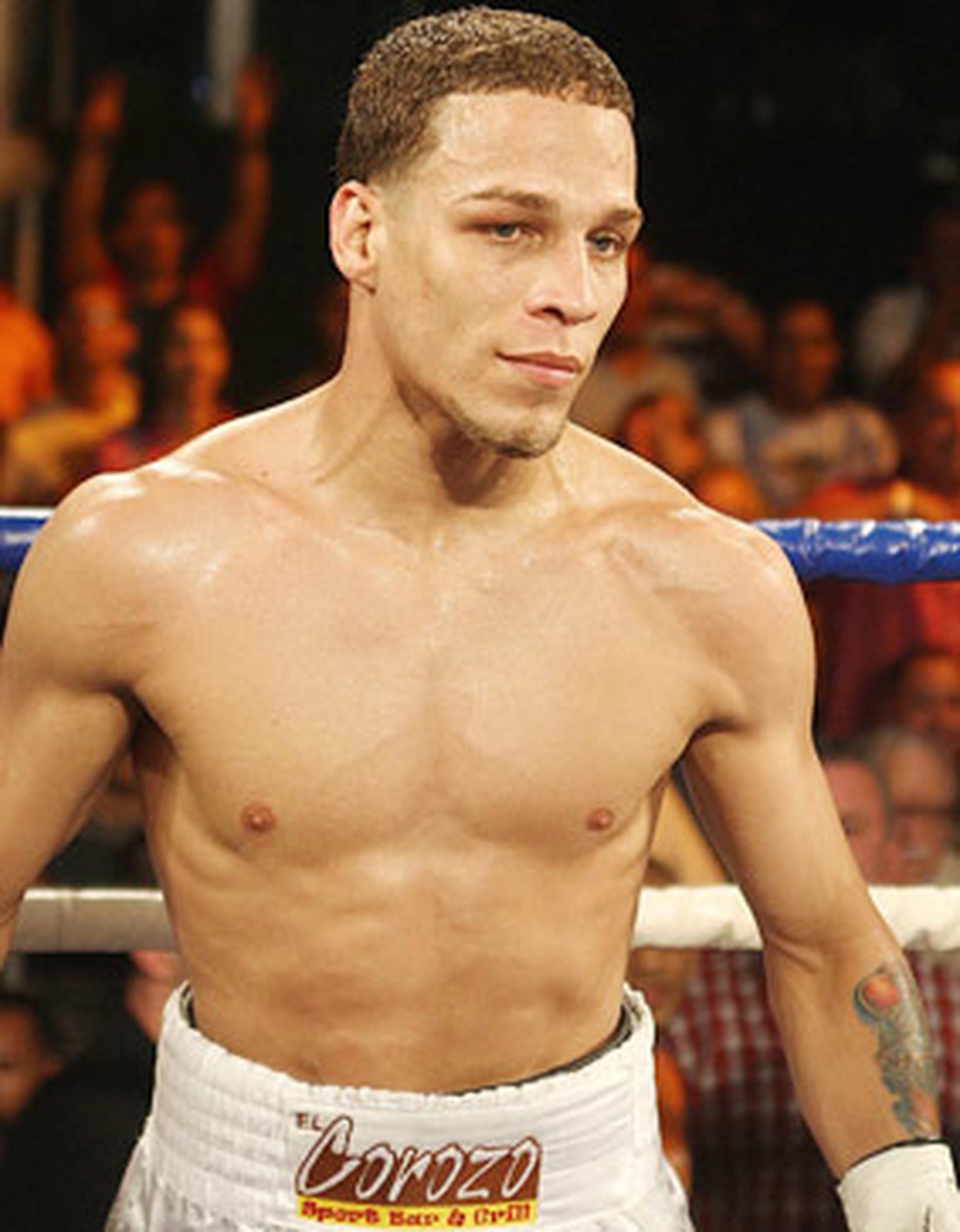 Jonathan Oquendo expone su título de la NABO Primera Hora