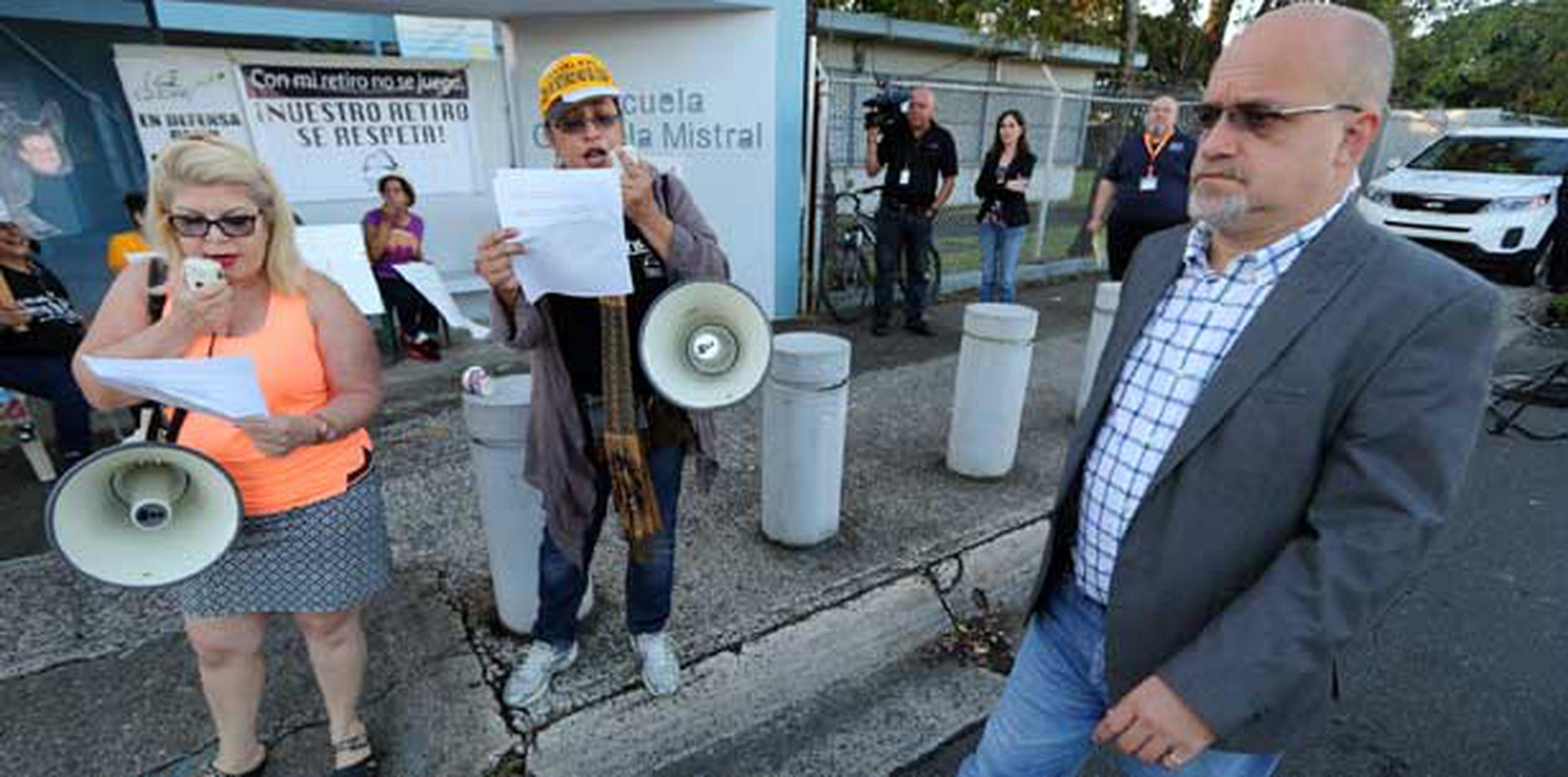 Rafael Bernabe indicó que respaldaba la propuesta de los maestros de imponer un 1% de impuestos a las empresas multinacionales. (juan.martinez@gfrmedia.com)