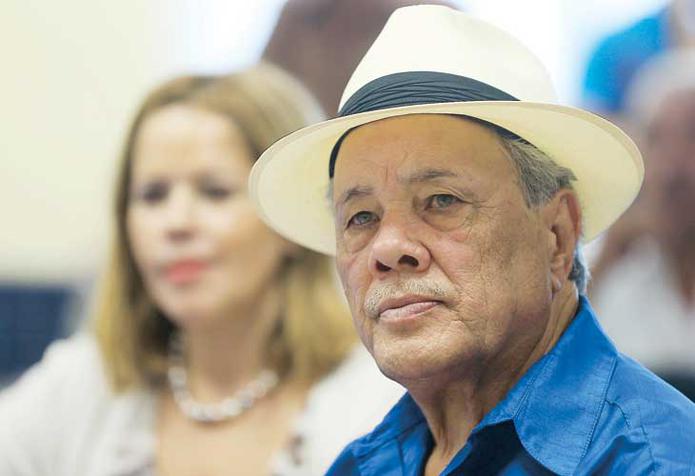 En junio, después de 21 años a cargo del municipio de Canóvanas, se retiró José "Chemo" Soto y dejó la alcaldía a cargo de su hija Lornna.