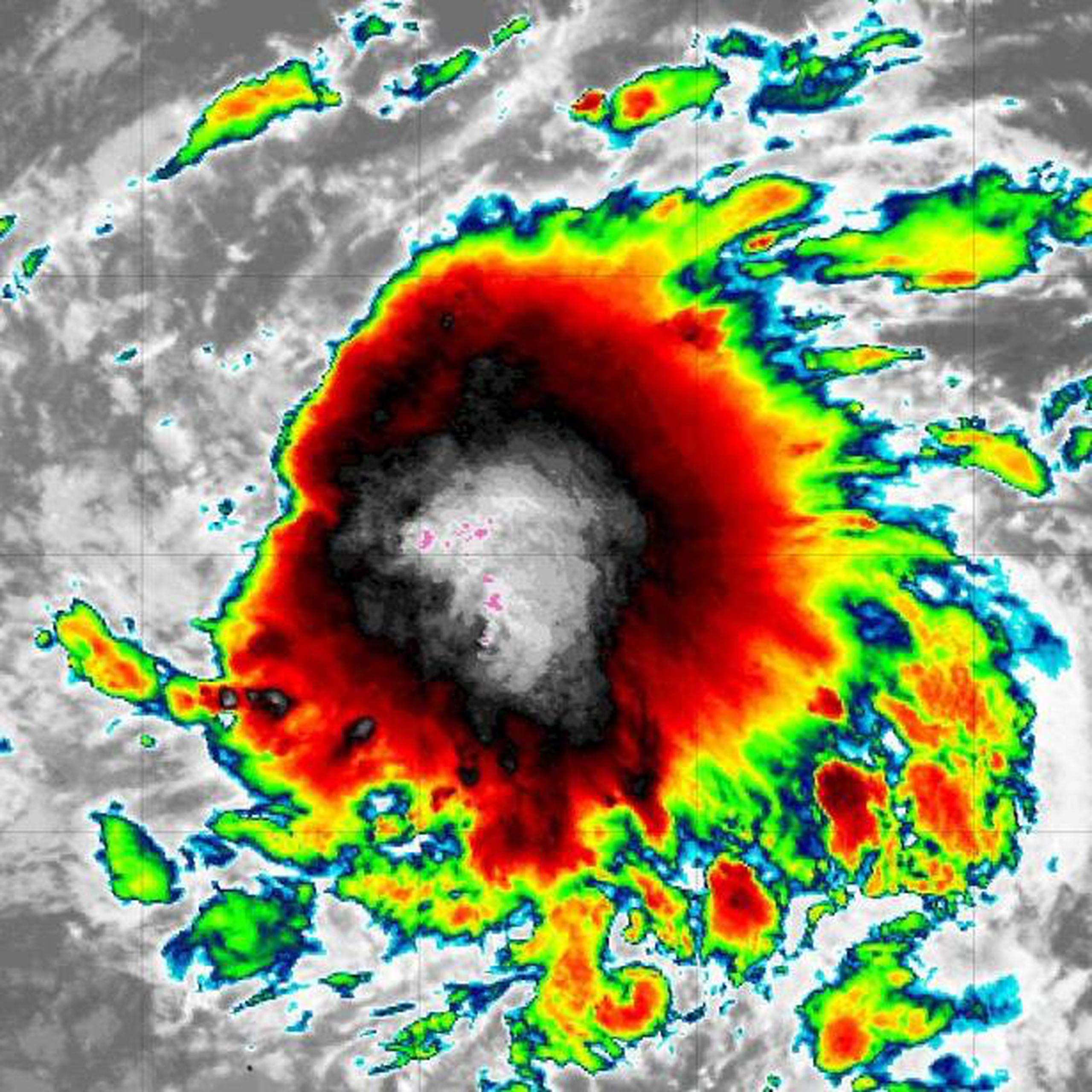 Imagen de satélite de la tormenta tropical Raymond. (Administración Nacional Oceánica y Atmosférica)