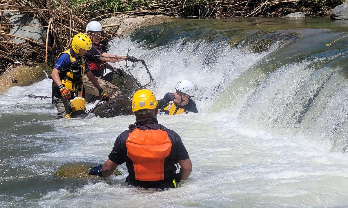 They find the body of a tourist swept away by the currents of the Mamas River in Luquillo.