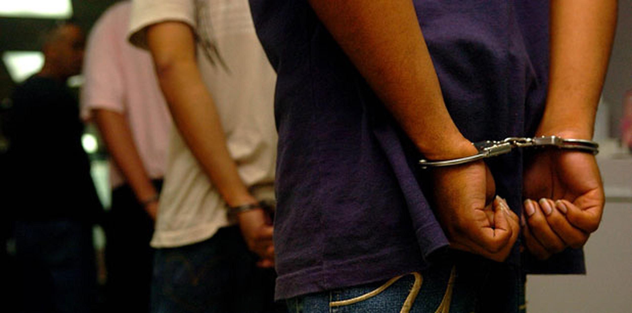 Los arrestados tienen entre 18 a 32 años de edad. (Archivo)
