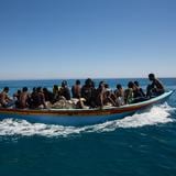 Mueren 61 migrantes tras naufragio frente a las costas libias