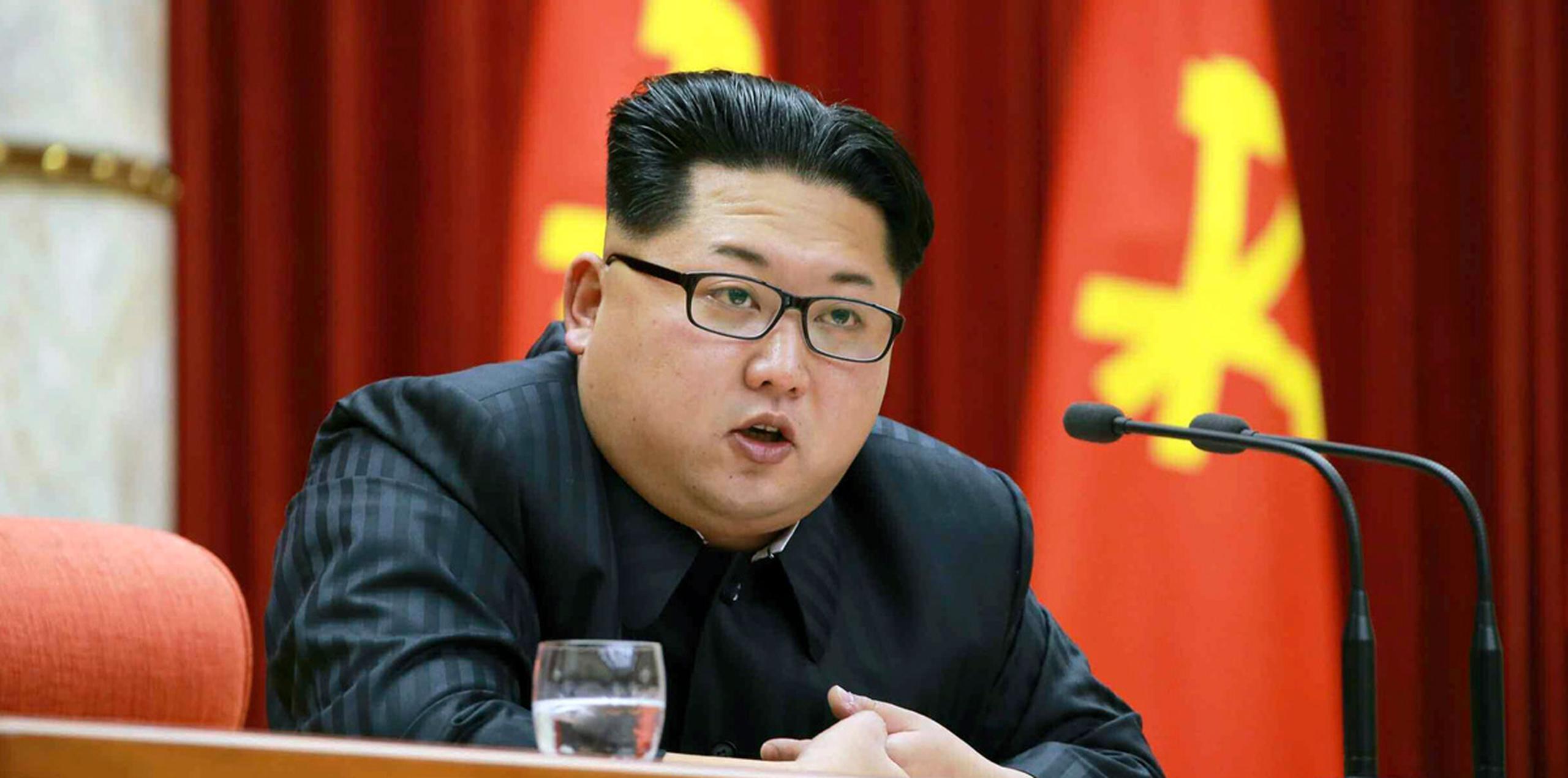 El régimen que lidera Kim Jong-un lanzó esta advertencia a través de sus medios oficiales coincidiendo con la celebración del Día Nacional de su Ejército Naval, y después de ejecutar el pasado sábado un nuevo test con misiles balísticos de corto alcance. (AP)