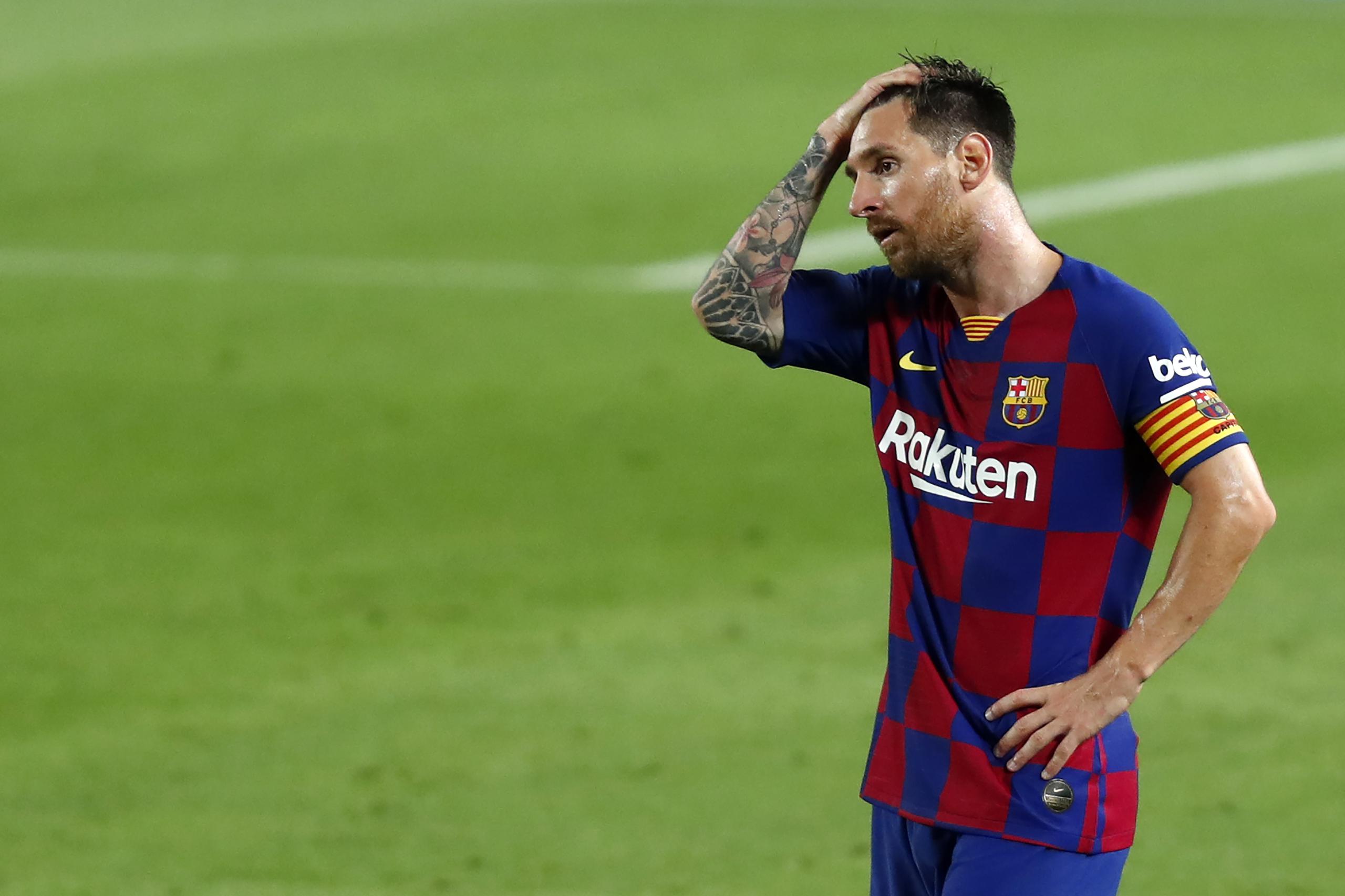 Lionel Messi, del Barcelona, reacciona después de la derrota ante el Osasuna, el jueves 16 de julio de 2020.