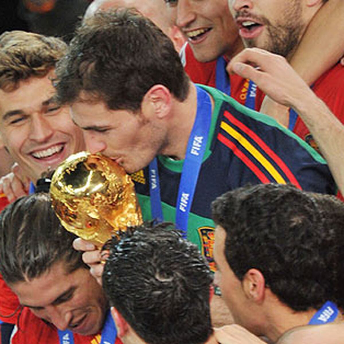 España gana la Copa Mundial de Fútbol 2010 - Primera Hora