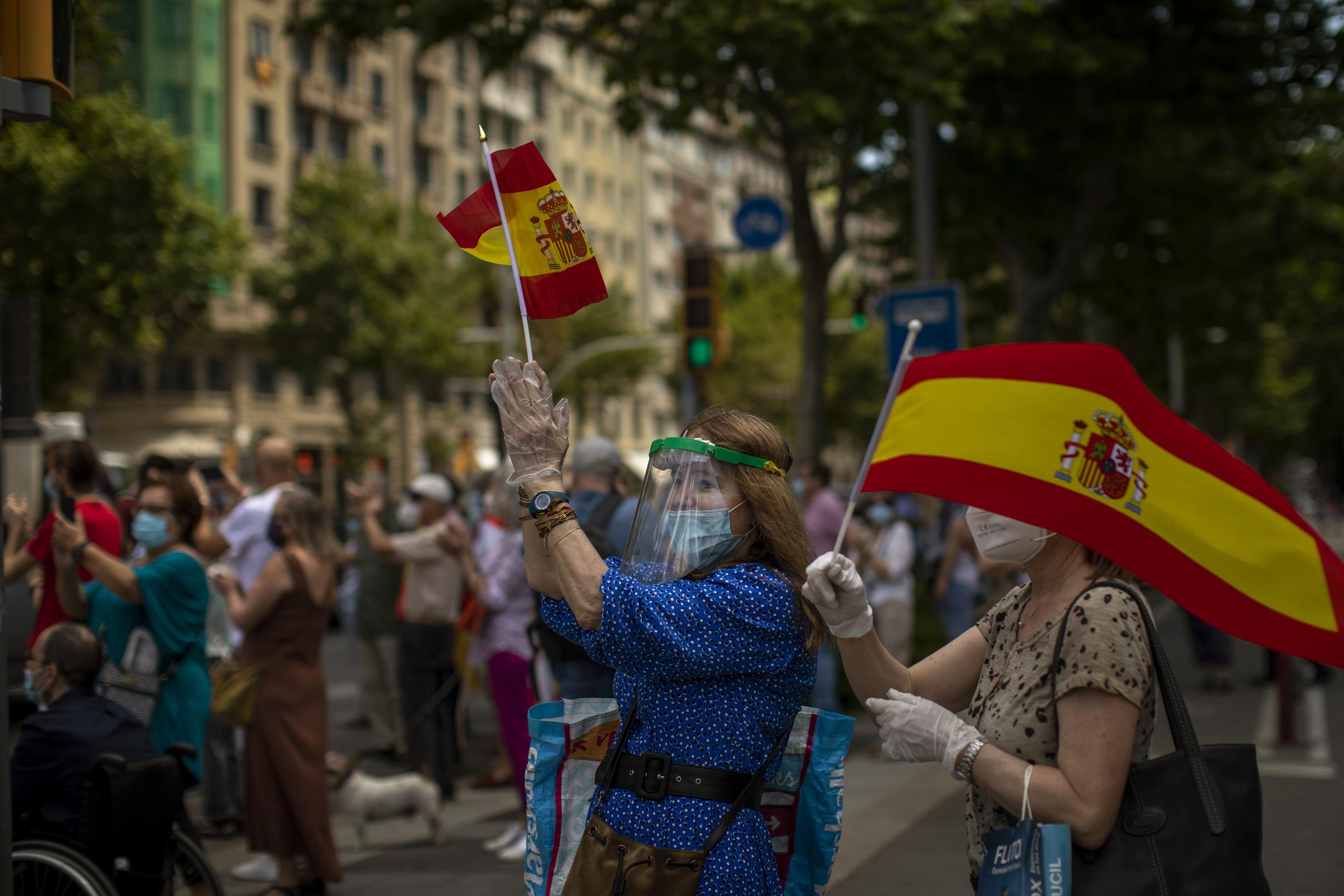 Barcelona, Sevilla y otras capitales de provincia celebraron marchas similares.