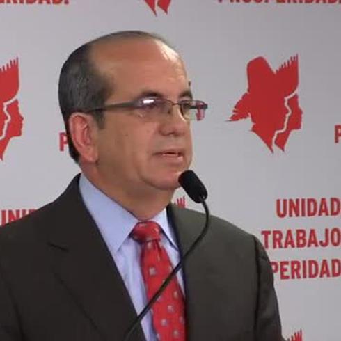 Acevedo Vilá lanza candidatura a presidir el PPD