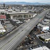 Buscan conexiones entre la muerte de un bebé en autopista de Los Ángeles y otras dos muertes