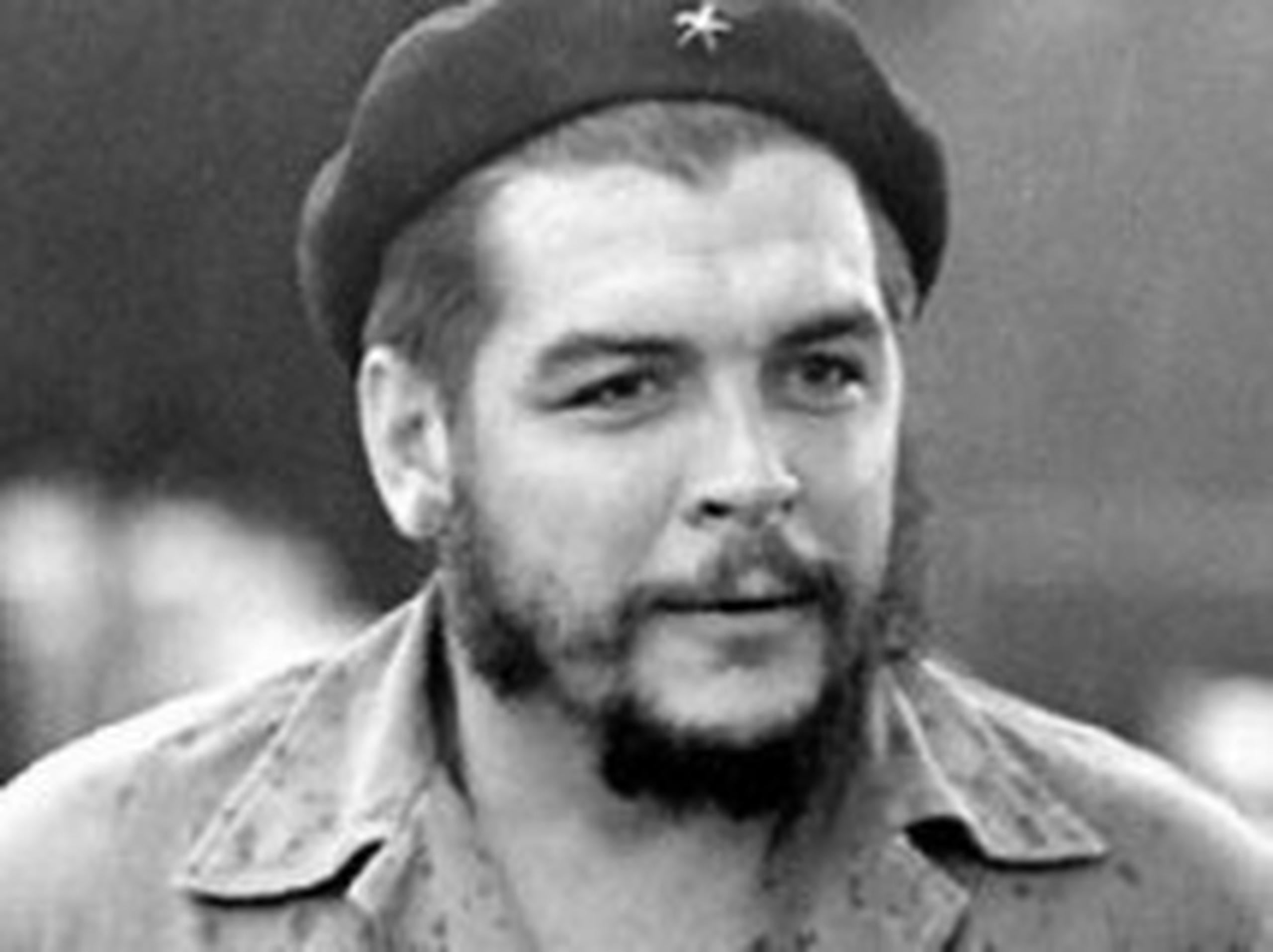 El hermano de Che Guevara no ha tenido tiempo aún ni siquiera de hablar con los hijos de su hermano Ernesto en La Habana para conocer detalles. (AP)
