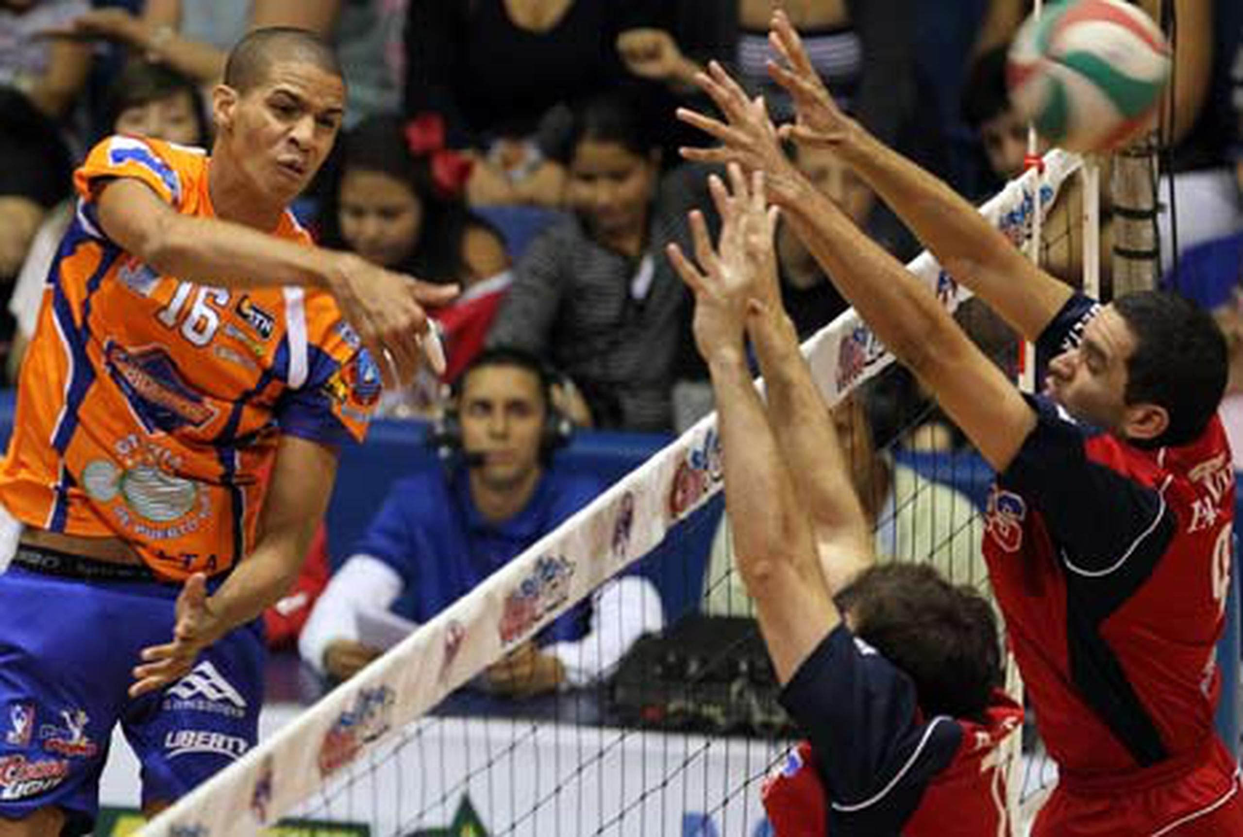 Fajardo se lleva el primer partido de la final Primera Hora