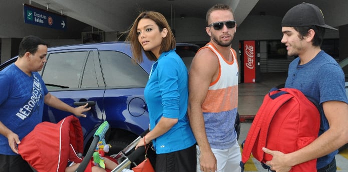 Zuleyka Y Barea Tensos Al Encontrarse Por Su Hijo Video Primera Hora La beldad puertorriqueña dio a luz hoy en un hospital en minnesota a su primogénito sebastián josé por parto natural, según trascendió en el programa televisivo dando. zuleyka y barea tensos al encontrarse