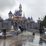 Disney pospone reapertura de parques en California