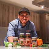 Chef Edgardo Noel lanza línea de productos para añadir sabor en la cocina  