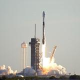 SpaceX envía cuatro astronautas de NASA a EEI tras vuelo privado