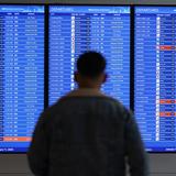 Aeropuertos  intentan volver a la normalidad tras jornada caótica 