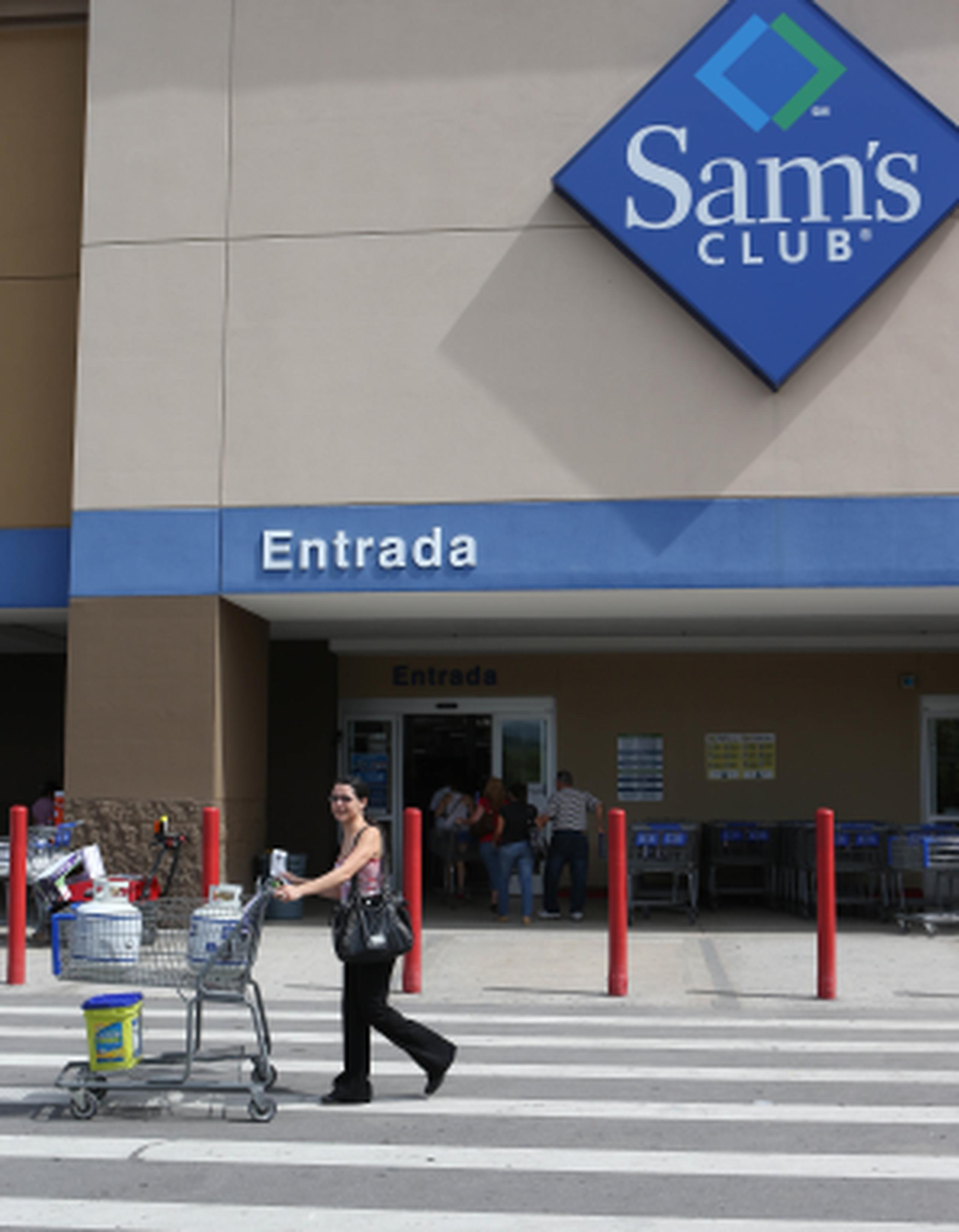 Las tres tiendas Sam's cerradas daban trabajo a unas 750 personas. (Archivo)
