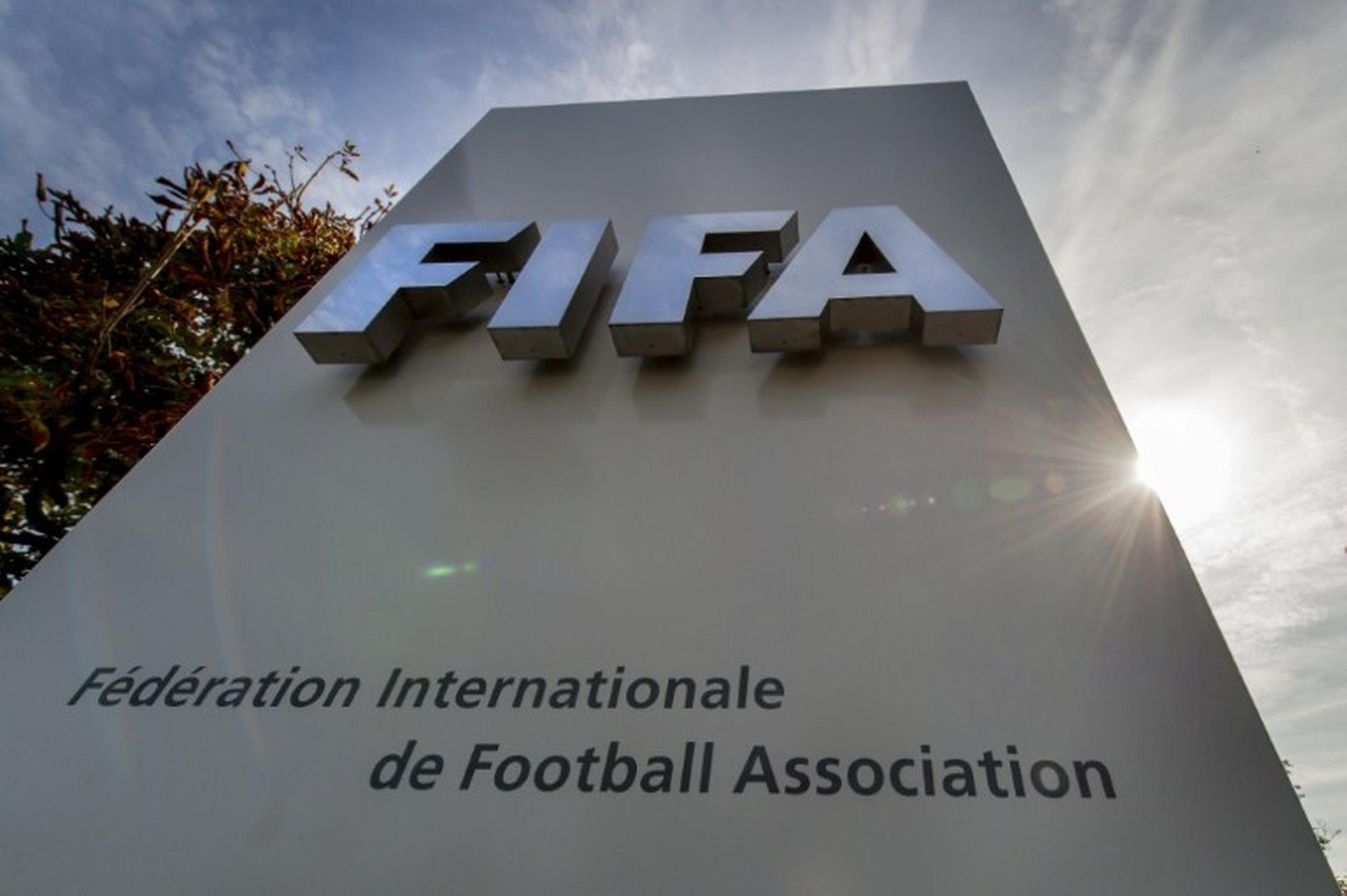 El cuerpo rector del fútbol a nivel global, la FIFA, le otorgó la sede del Mundial del 2022 a Catar en un manchado proceso de selección que provocó investigaciones y acusaciones criminales que estremecieron la estructura de FIFA.
