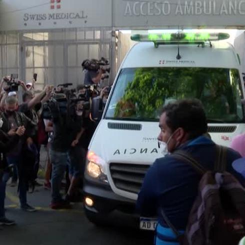  Médico de Maradona afirma haber cuidado hasta lo imposible a un paciente "inmanejable"