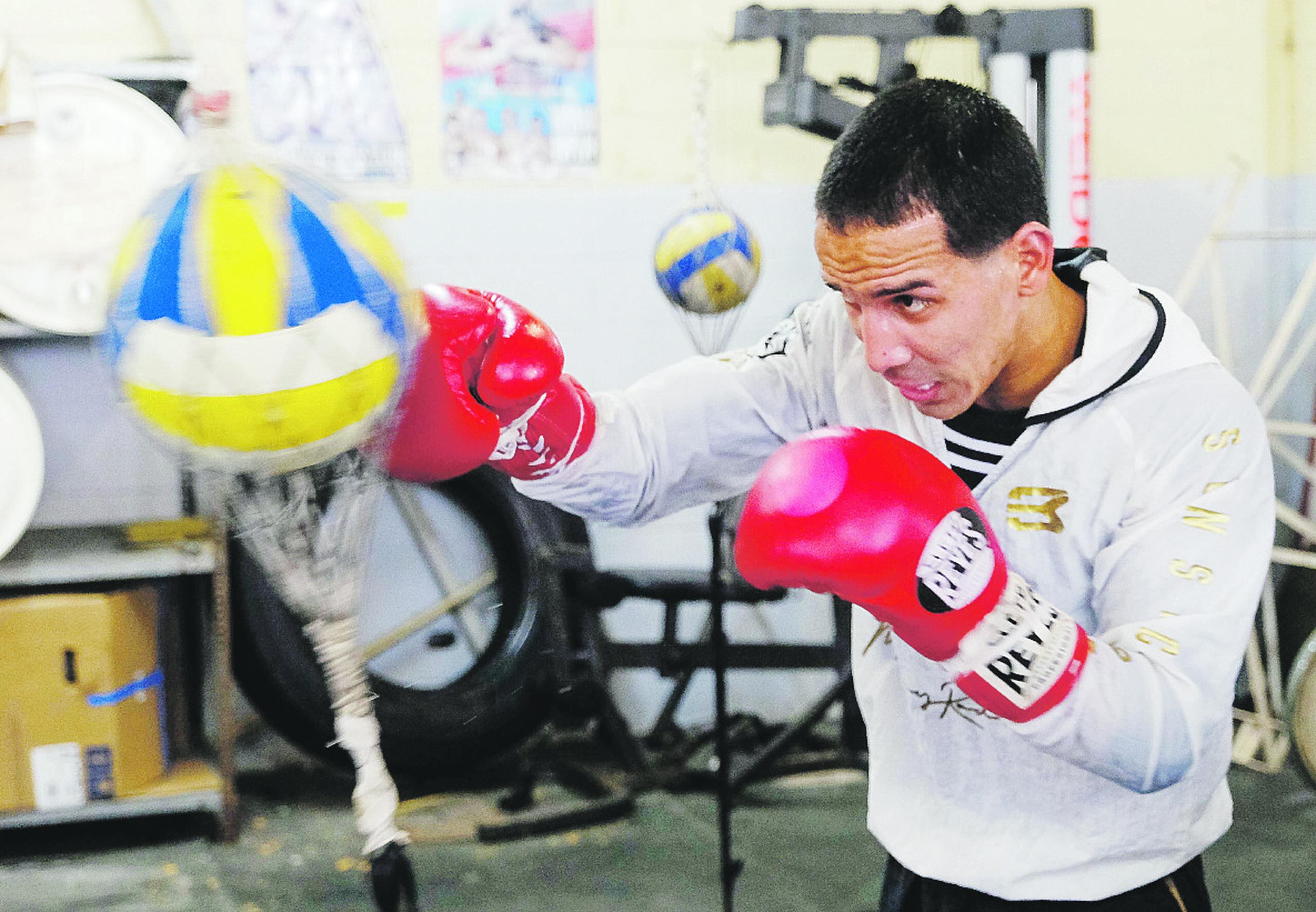 Manny Rodríguez intentará ganar una segunda corona mundial en su carrera.
