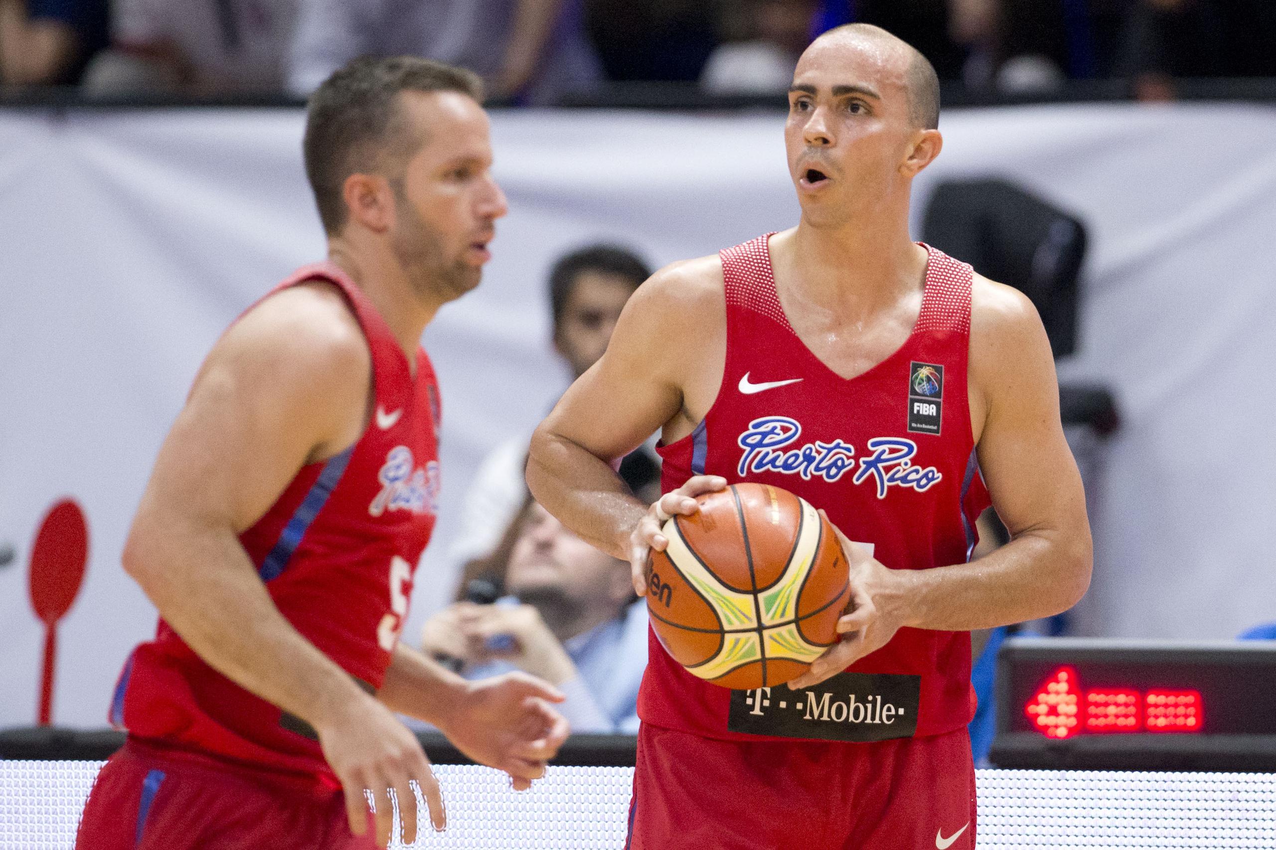 José Juan Barea  y Carlos Arroyo jugaron muchos años juntos con el Equipo Nacional de Puerto Rico.