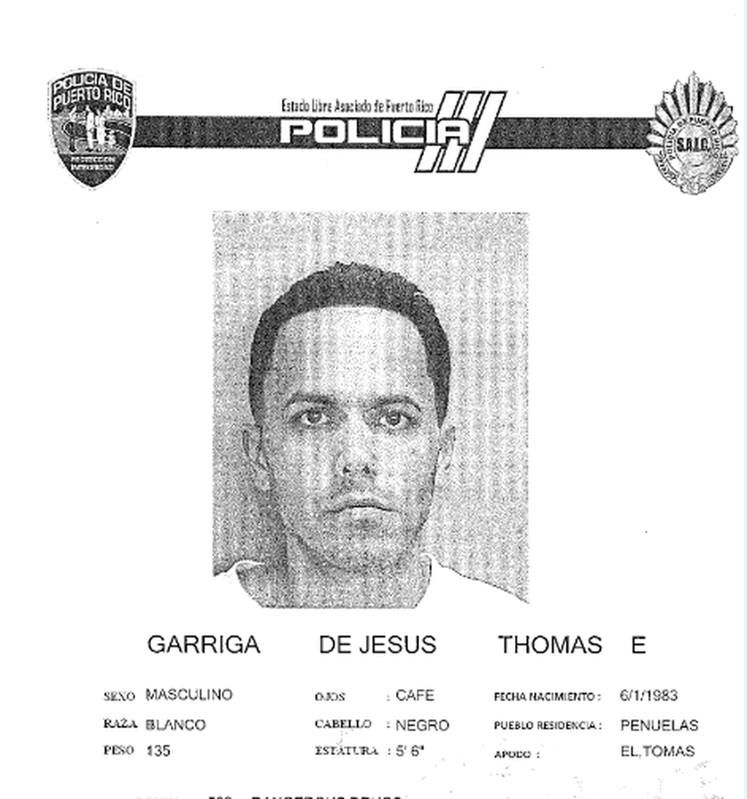 Thomas Garriga De Jesús de 37 años, fue acusado en ausencia por el delito de maltrato mediante amenaza (artículo 3.3) de la Ley 54 para la Prevención e Intervención con la Violencia Doméstica.