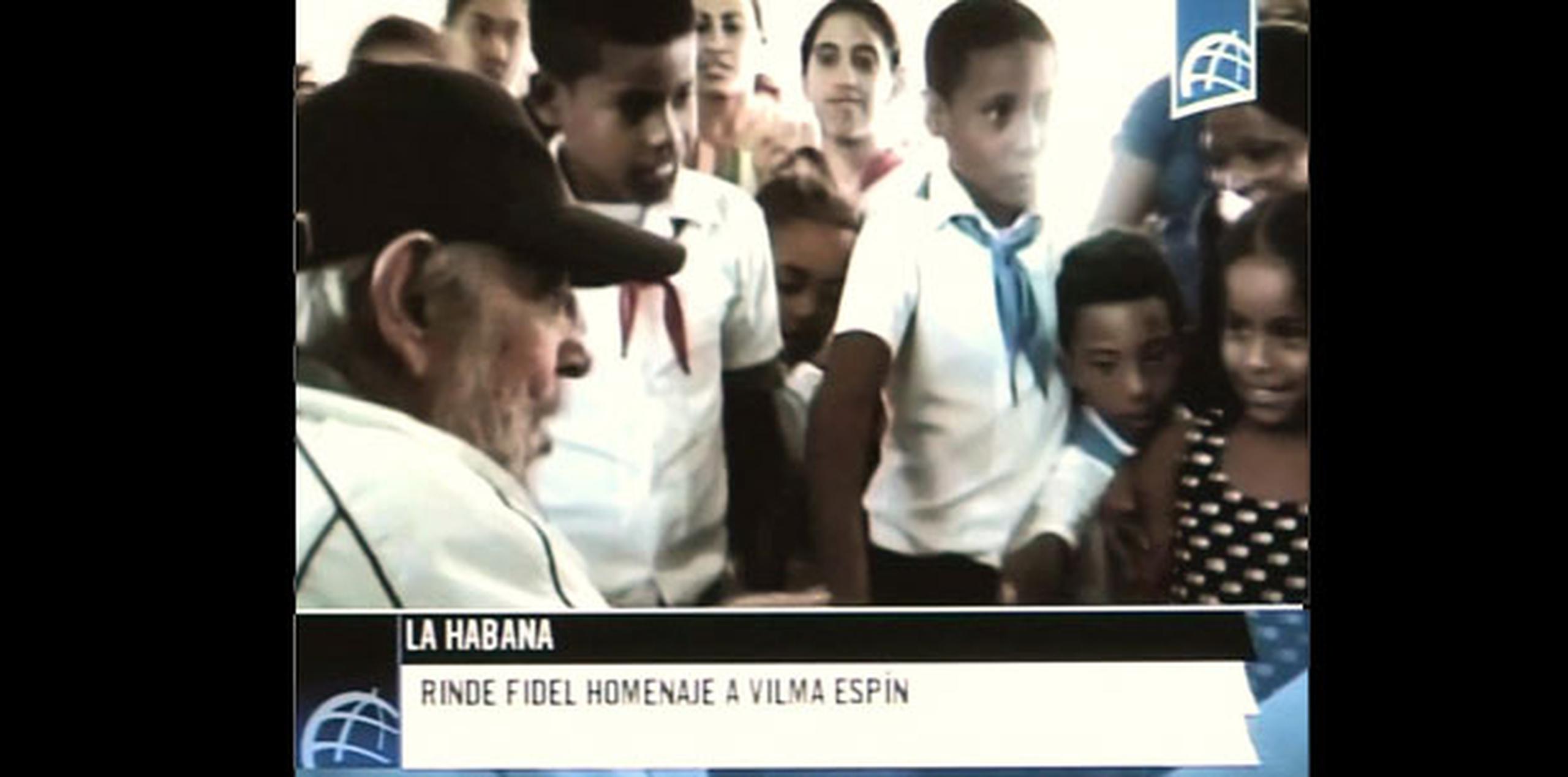 Imagen tomada de la Televisión cubana en la que aparece Fidel Castro en una escuela de niños durante un homenaje a la fallecida dirigente Vilma Espín. (Agencia EFE)
