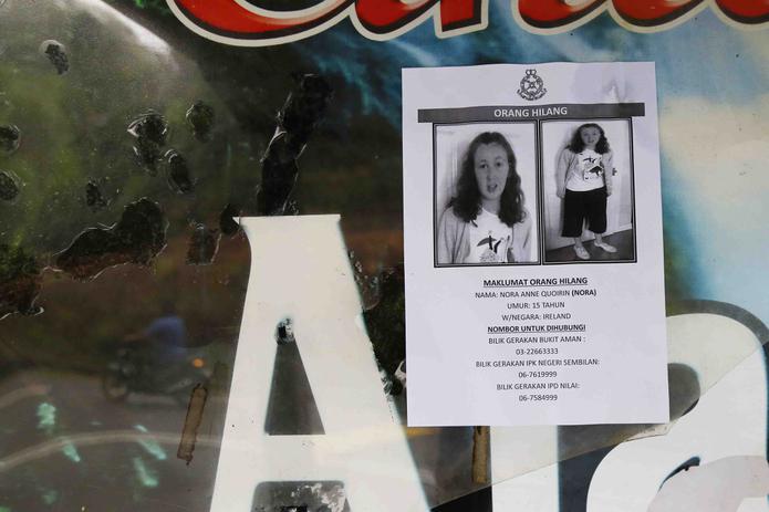 Cártel de búsqueda de la joven Nora Quoirin. Su cuerpo fue hallado cerca de un arroyo. (AP)