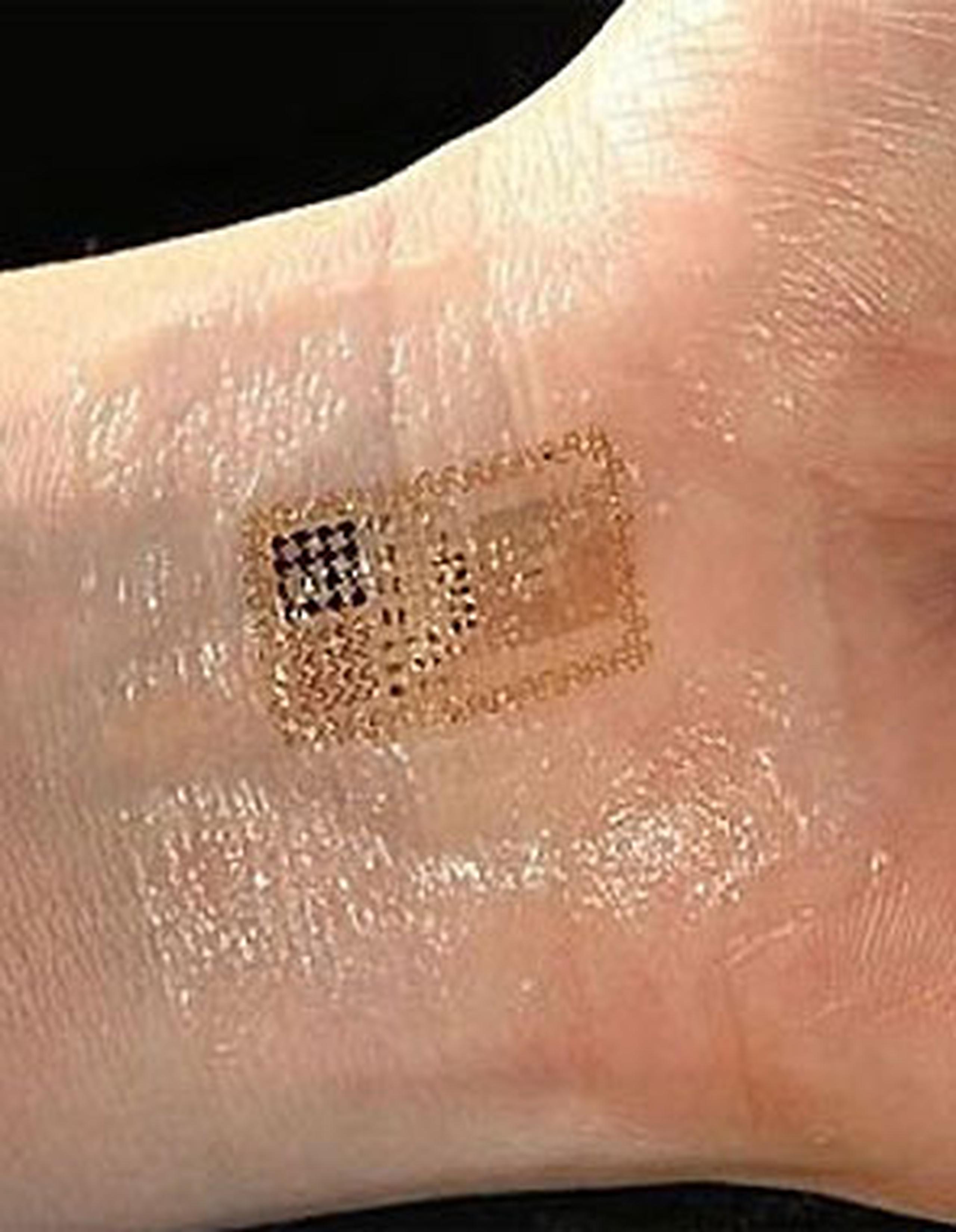 De esta manera luciaría la zona tatuada en la muñeca. (El Tiempo / Nokia)