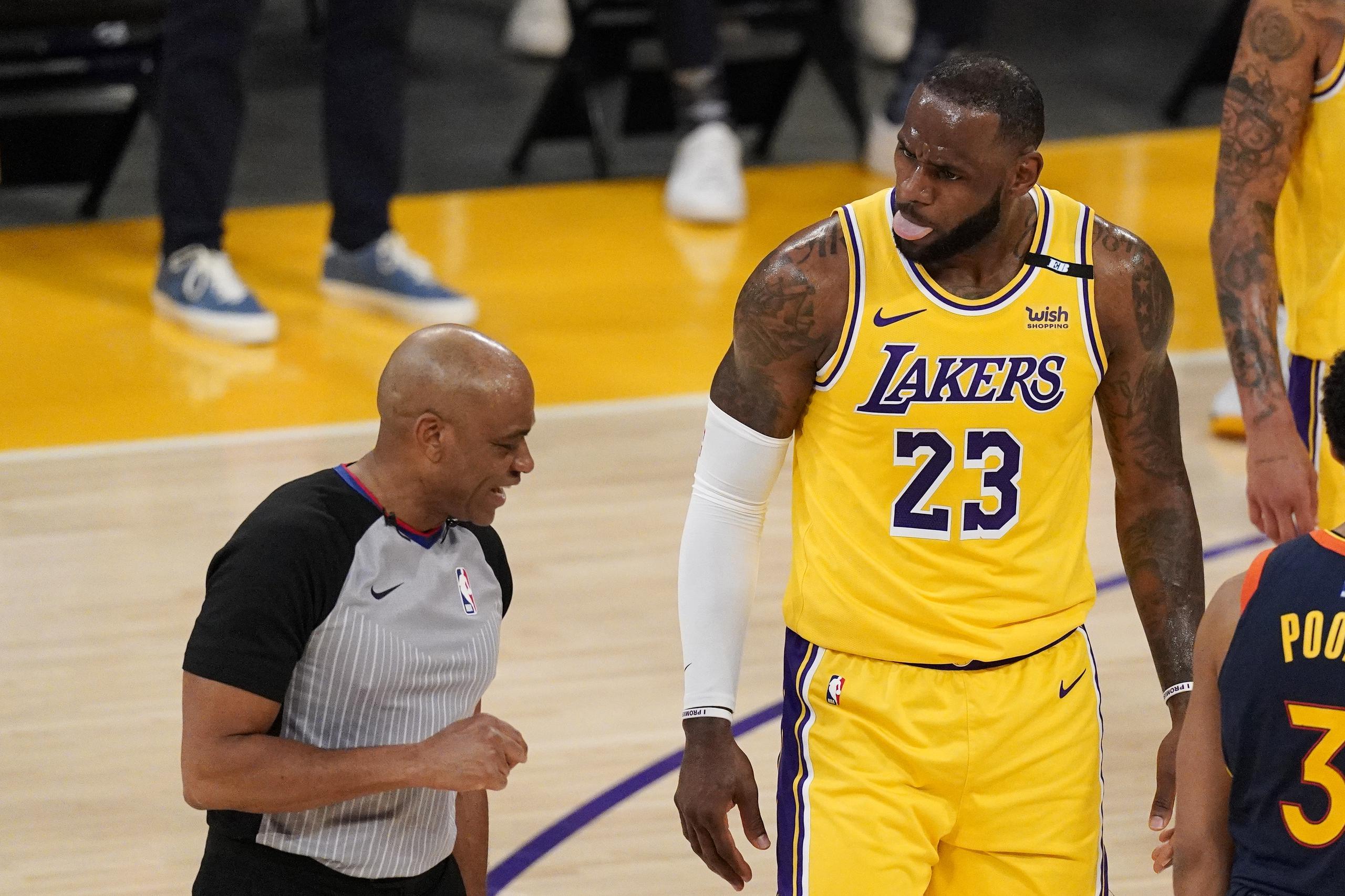 LeBron James y los Lakers encontrarán múltiples en el escollos camino a repetir el campeonato de la NBA.