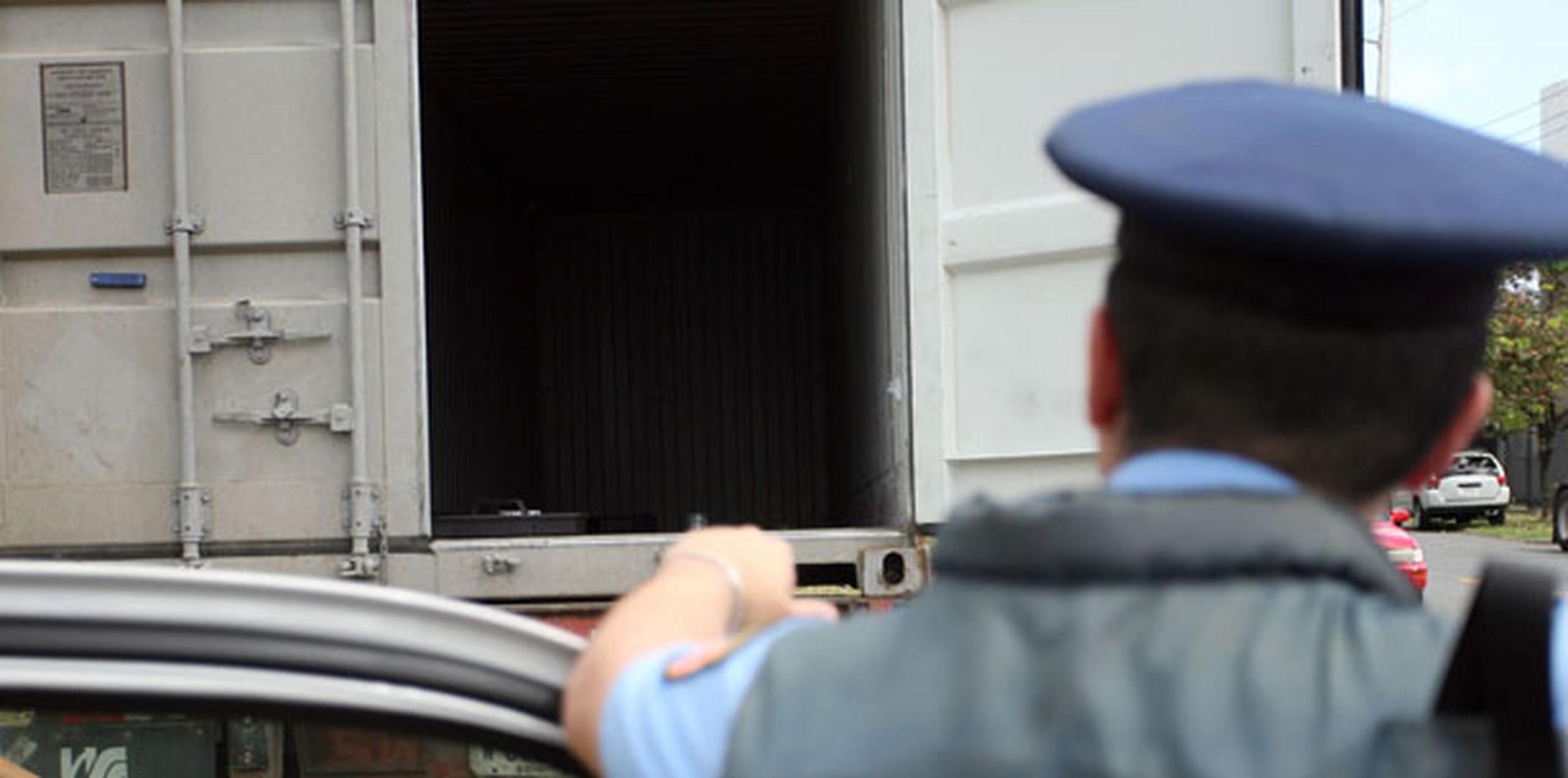 La tablilla del vehículo pesado suministrada por la Policía es la H70-404. (Archivo)