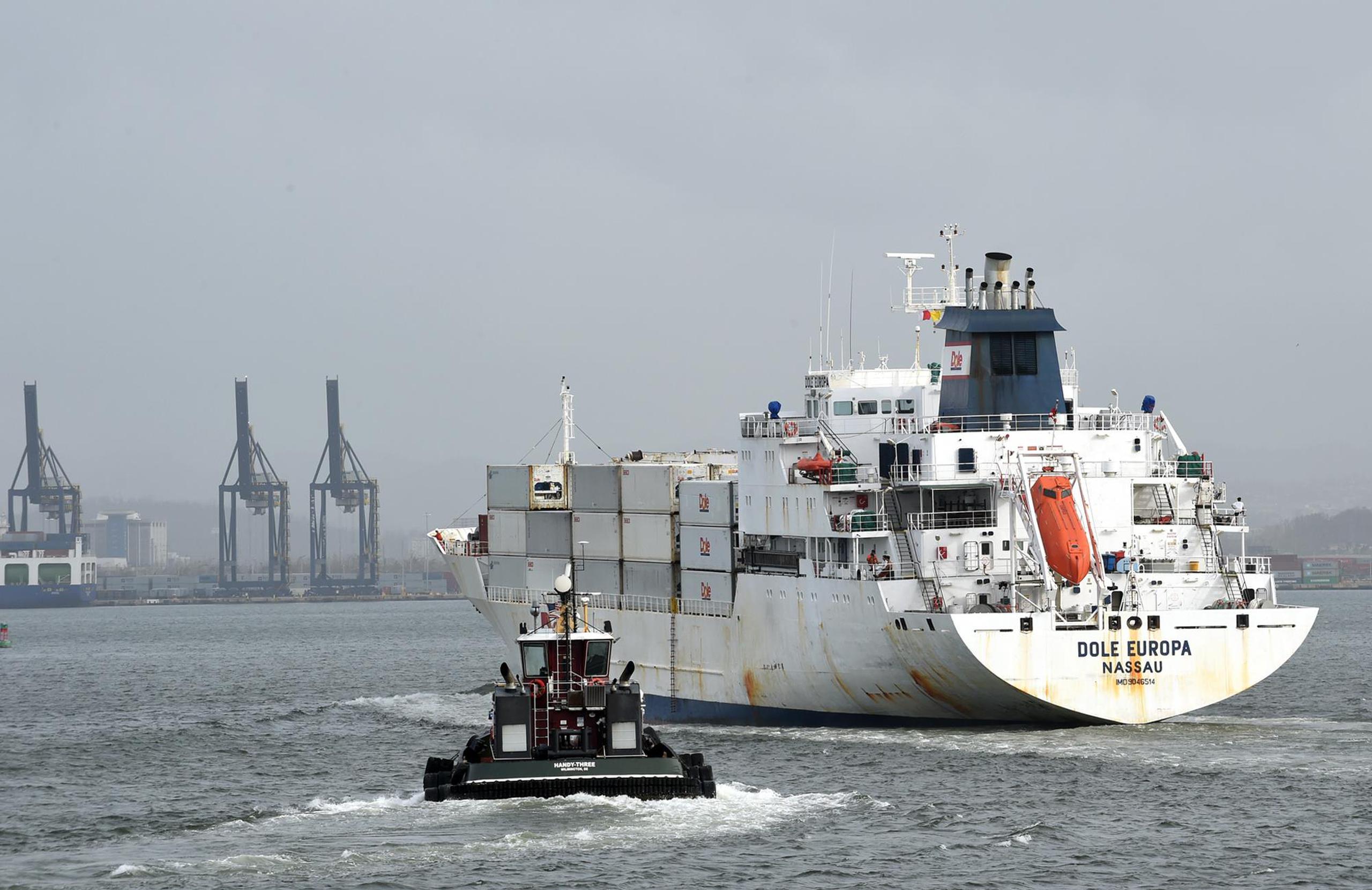 La Ley de la Marina Mercante, conocida como la Ley Jones,  obliga a que el transporte entre dos puertos en EE.UU. se haga con barcos estadounidenses. (Archivo)