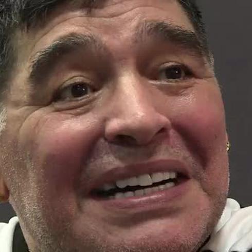 Maradona es un personaje omnipresente que enciende polémicas y desata pasiones