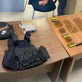 Ocupan dos armas ilegales en un allanamiento en Toa Baja