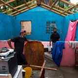 Cientos de dominicanos se quedan sin casa tras el paso de Isaías 