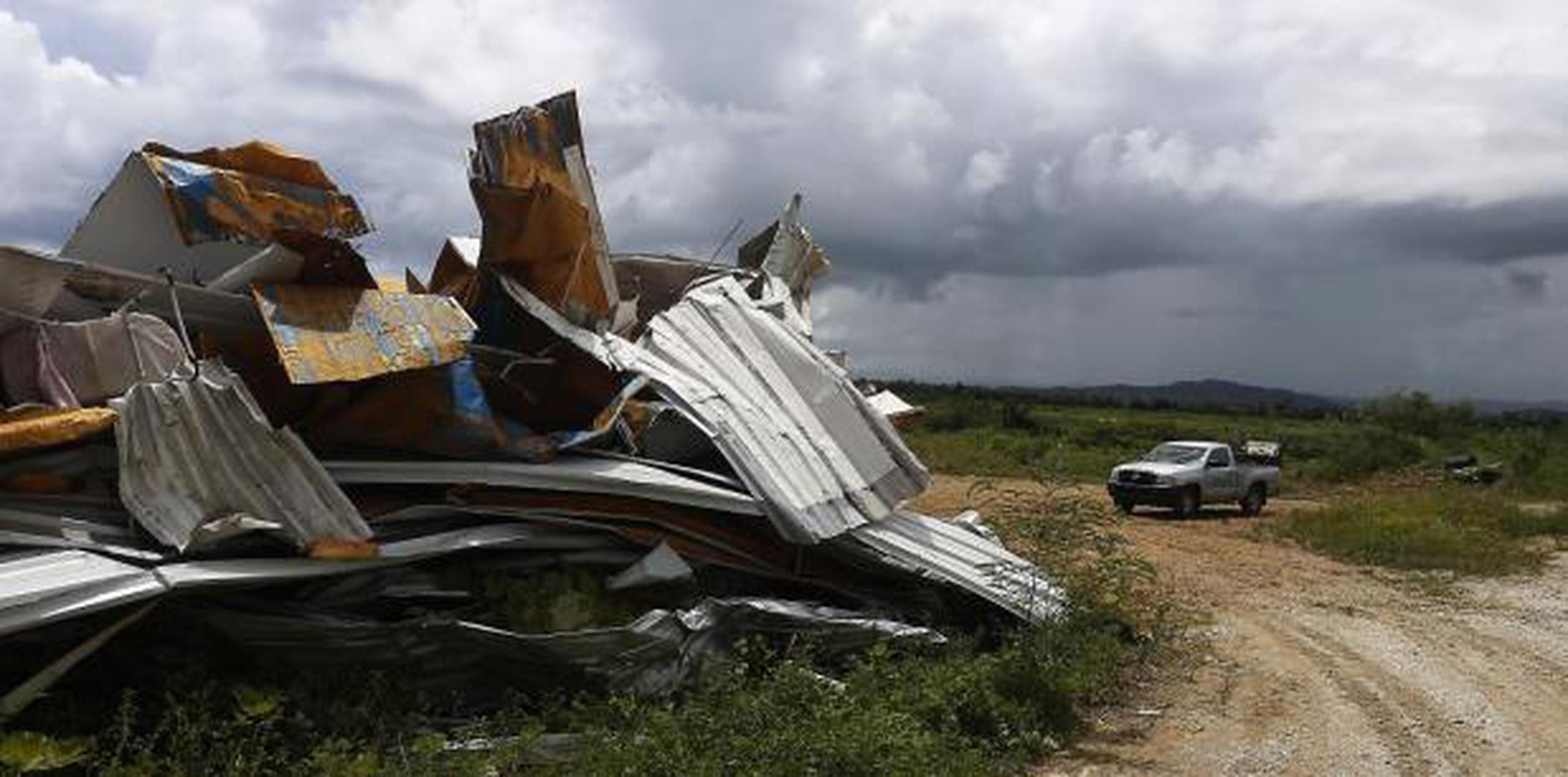 Y no solamente quedaron cientos de casas destruidas en Naguabo por el huracán, también 12 de las 18 instalaciones deportivas quedaron destrozadas. (EFE)