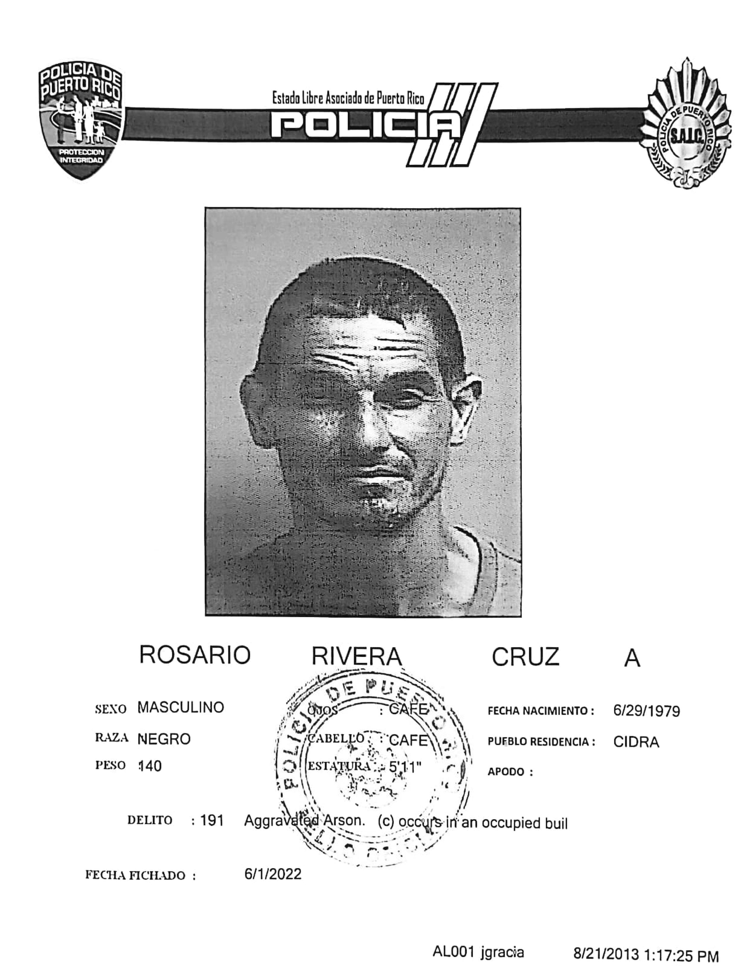 Cruz A. Rosario Rivera de 42 años, acusado por incendiar la residencia de su padre.