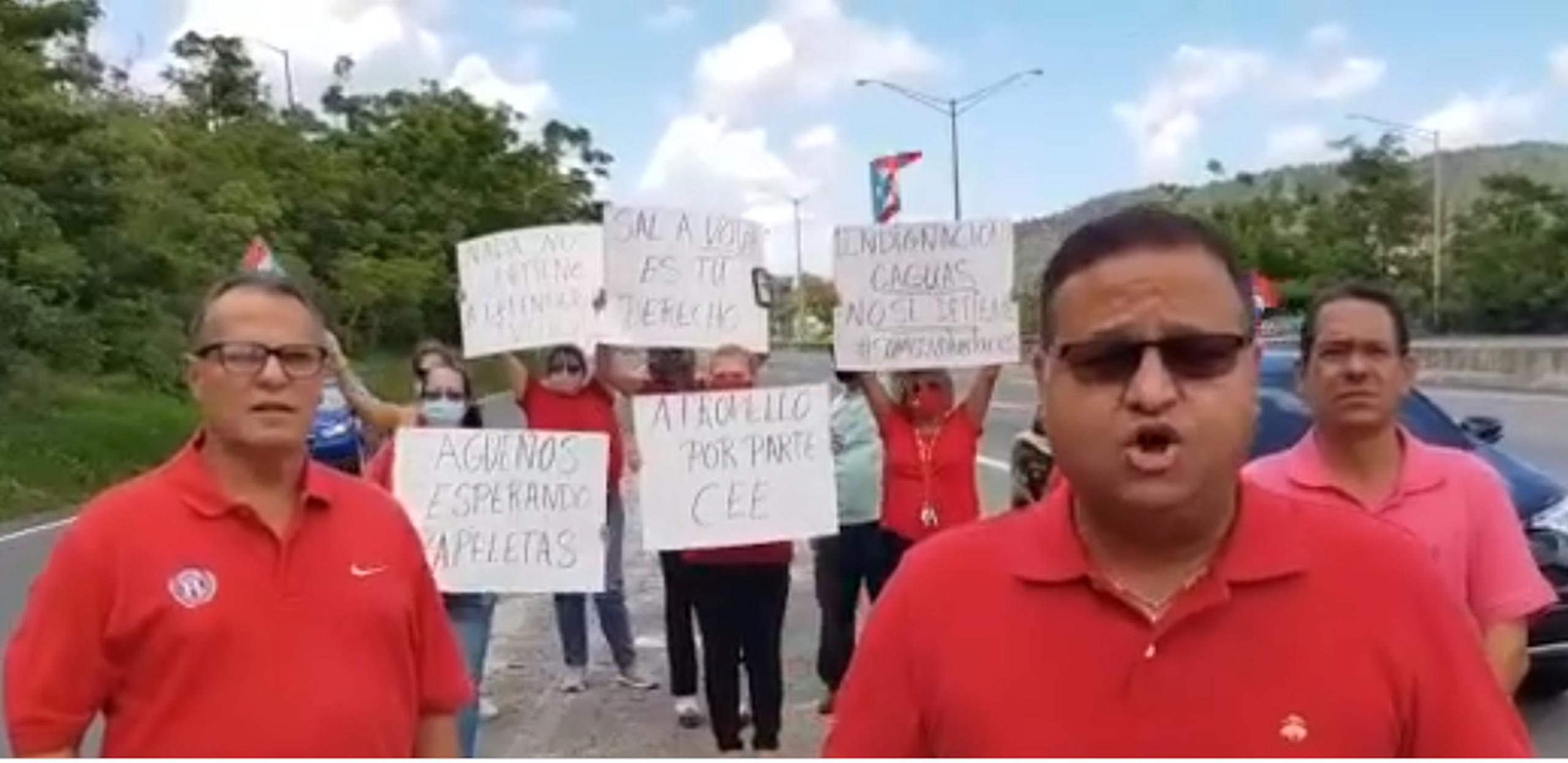 Protesta de Miranda Torres, legisladores y otros populares en Caguas.