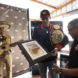 Iván Calderón continúa celebrando su selección al Salón de la Fama de Boxeo