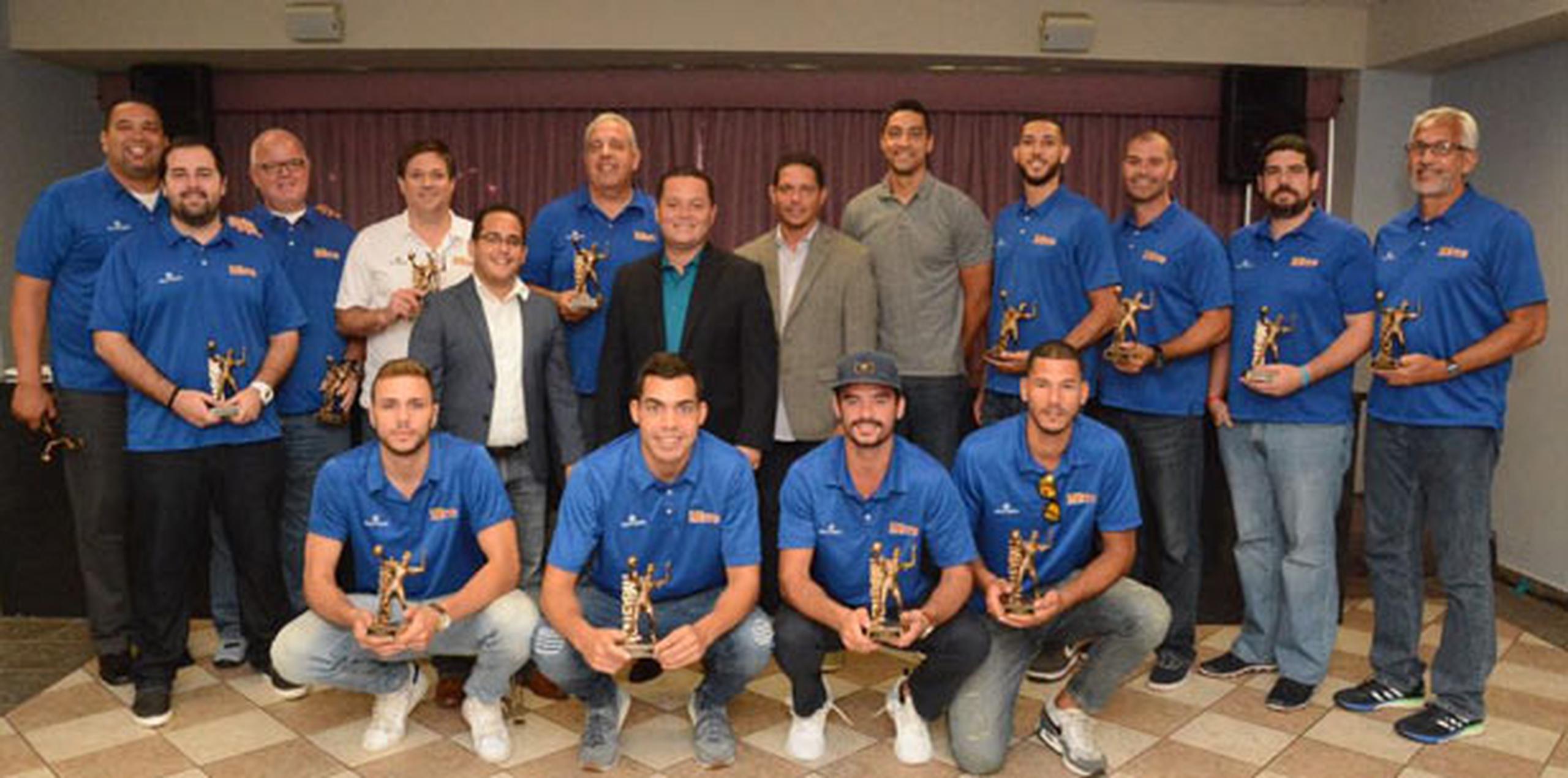 Reconocen a atletas de Guaynabo Primera Hora