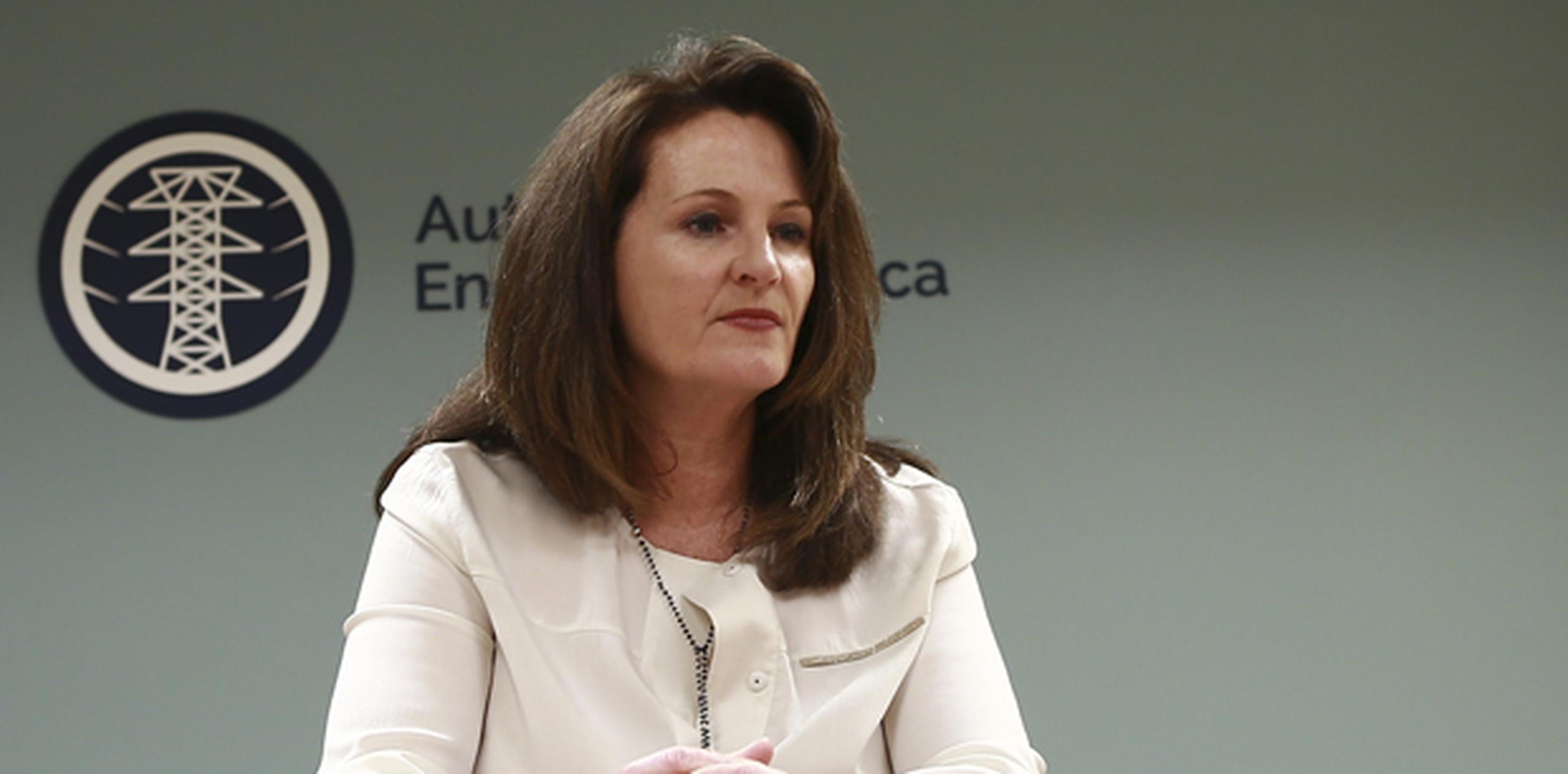 Lisa Donahue renunció a su posición como Oficial Principal de Reestructuración de la AEE, efectivo el 15 de febrero de 2017. (Archivo)