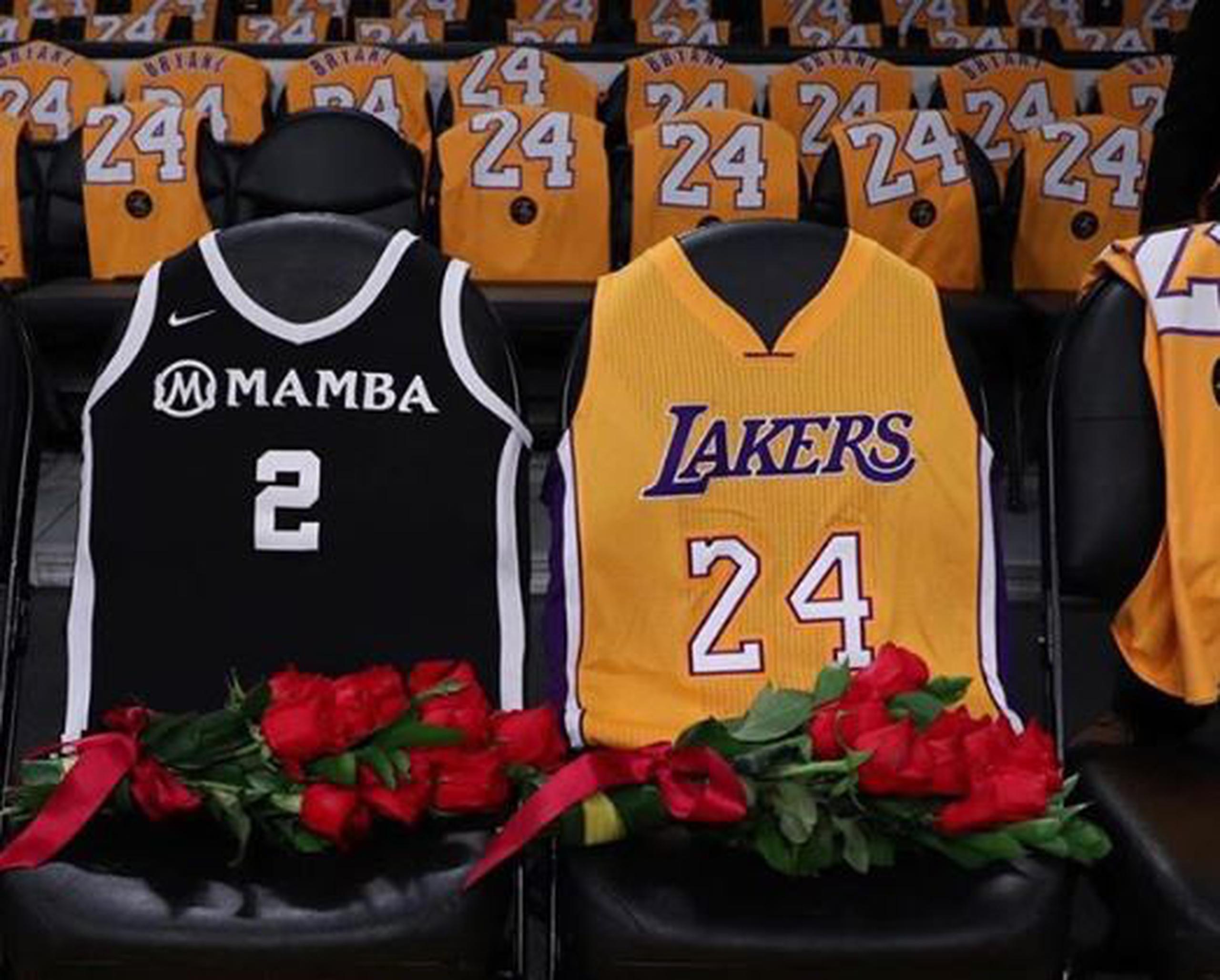La camisa con el número dos era la que utilizaba Gianna María en sus juegos; la 24, la del mítico Kobe Bryant.