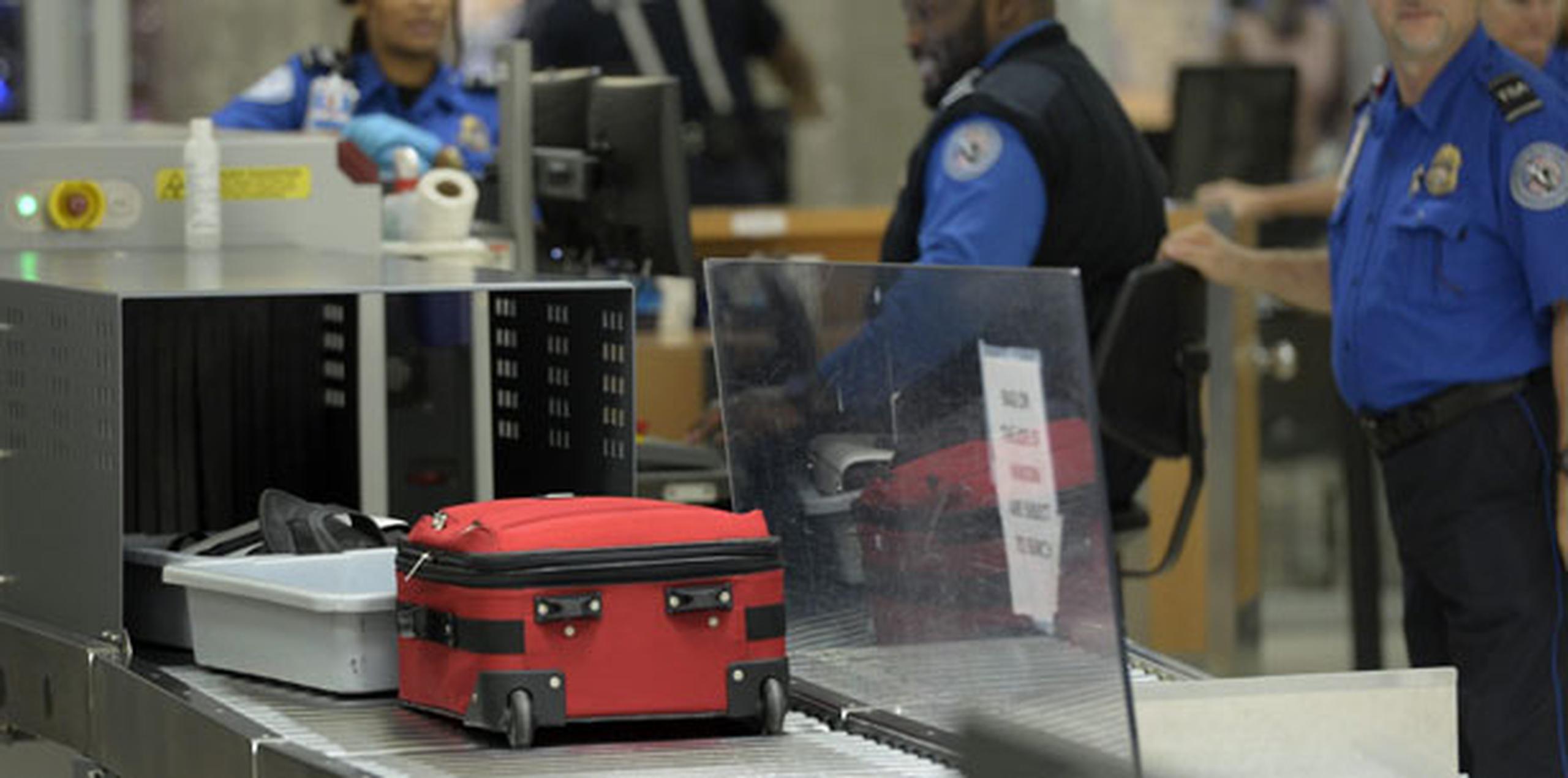 La TSA estaba trabajando con el aeropuerto de Atlanta y las aerolíneas “para maximizar todos los recursos operacionales disponibles en el aeropuerto”, dijo el portavoz Jim Gregory. (Archivo)