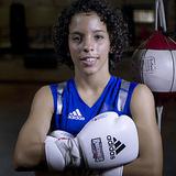 Nenas boxeadoras: Génesis sigue los guantes de sus hermanos