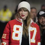 Taylor Swift amenaza con demandar a universitario que rastrea su avión
